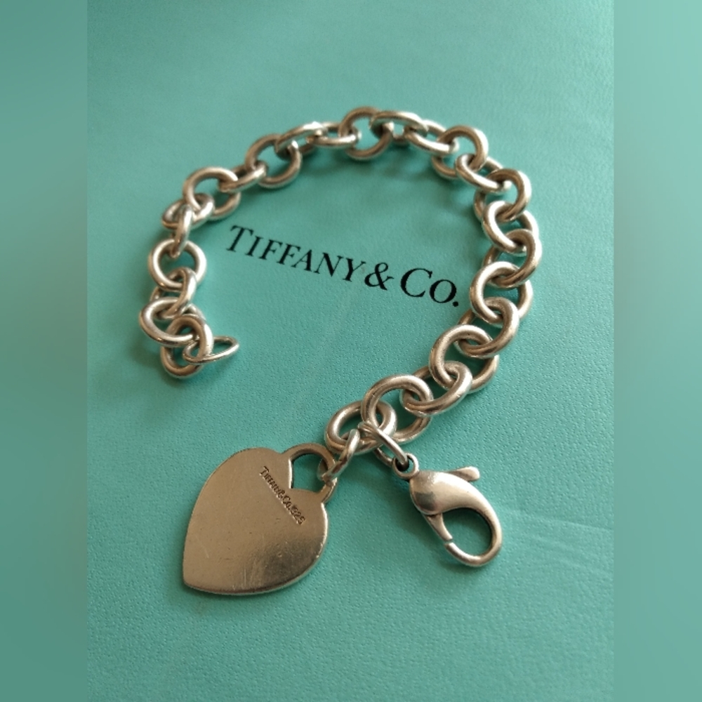 Tiffany & CO. Chunky heart bracelet - Picture 1 of 3